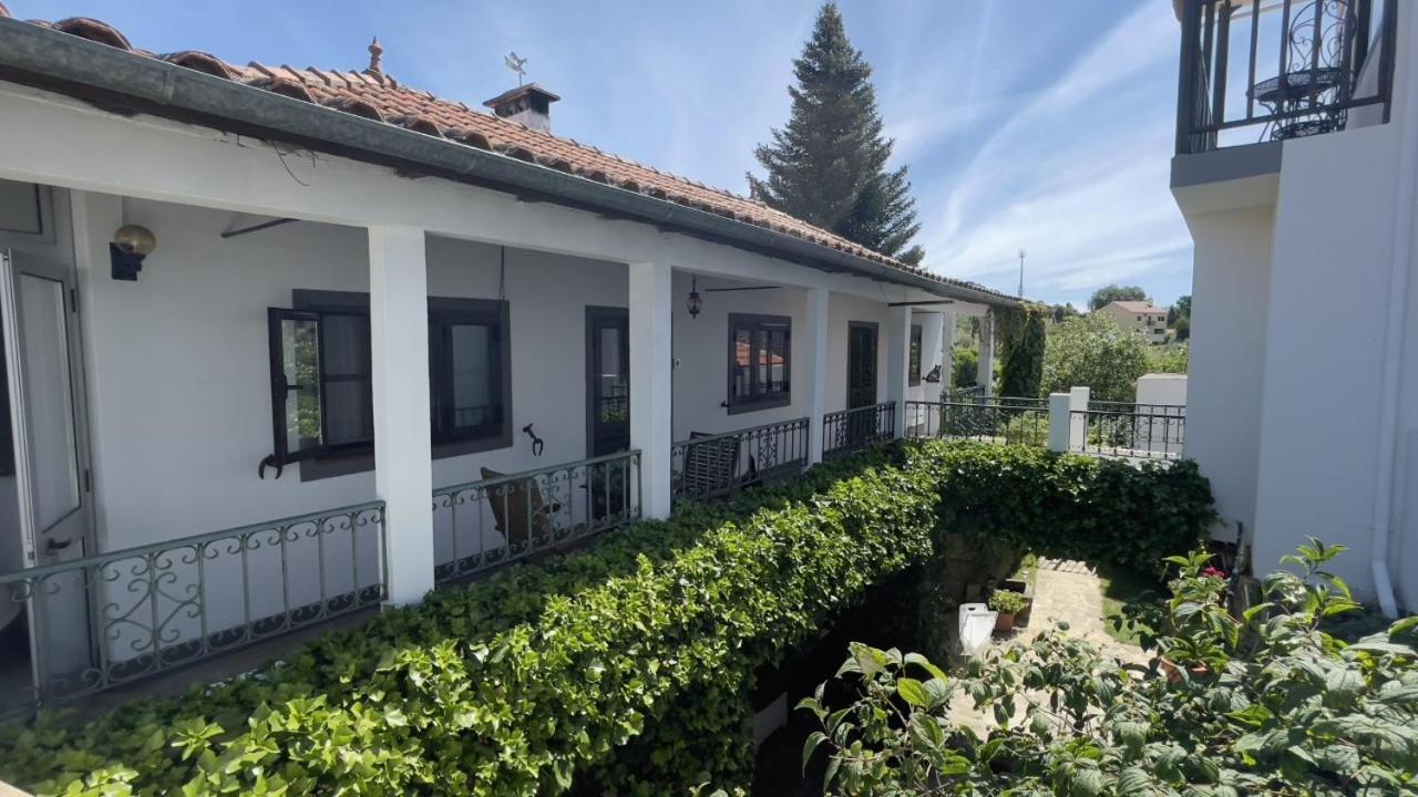 Casa Do Beco B&B Douro - Guest House Parambos المظهر الخارجي الصورة