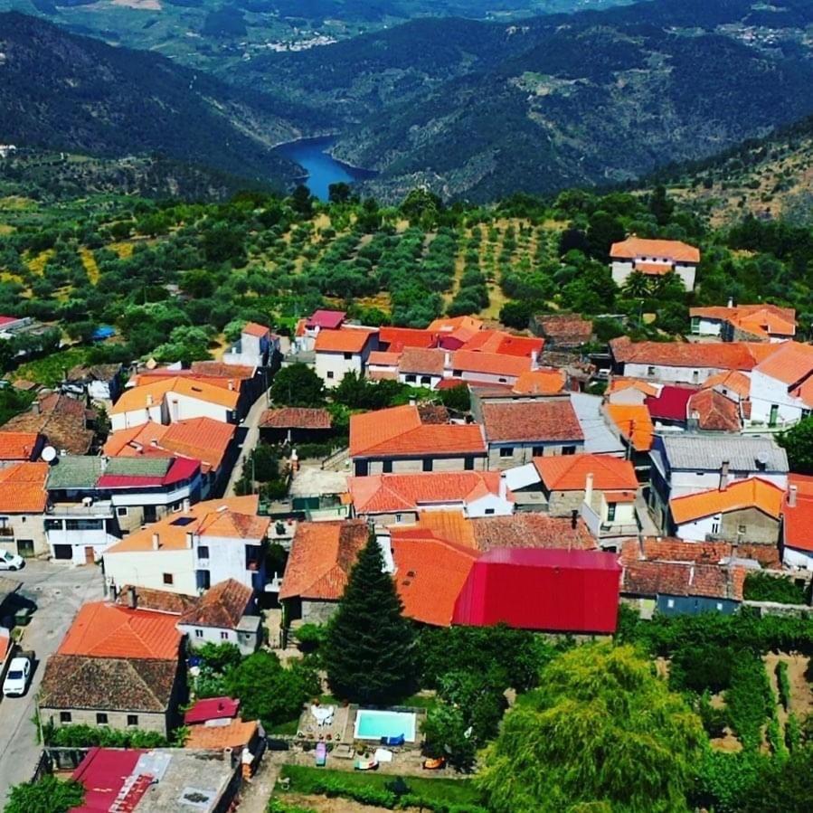 Casa Do Beco B&B Douro - Guest House Parambos المظهر الخارجي الصورة